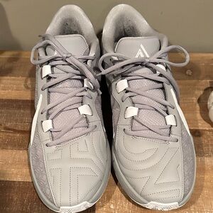 Nike Air Gray Basketball Shoes